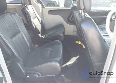 2014 Chrysler Town & Country Touring z USA, uszkodzony, nr VIN 2C4RC1BG0ER397060